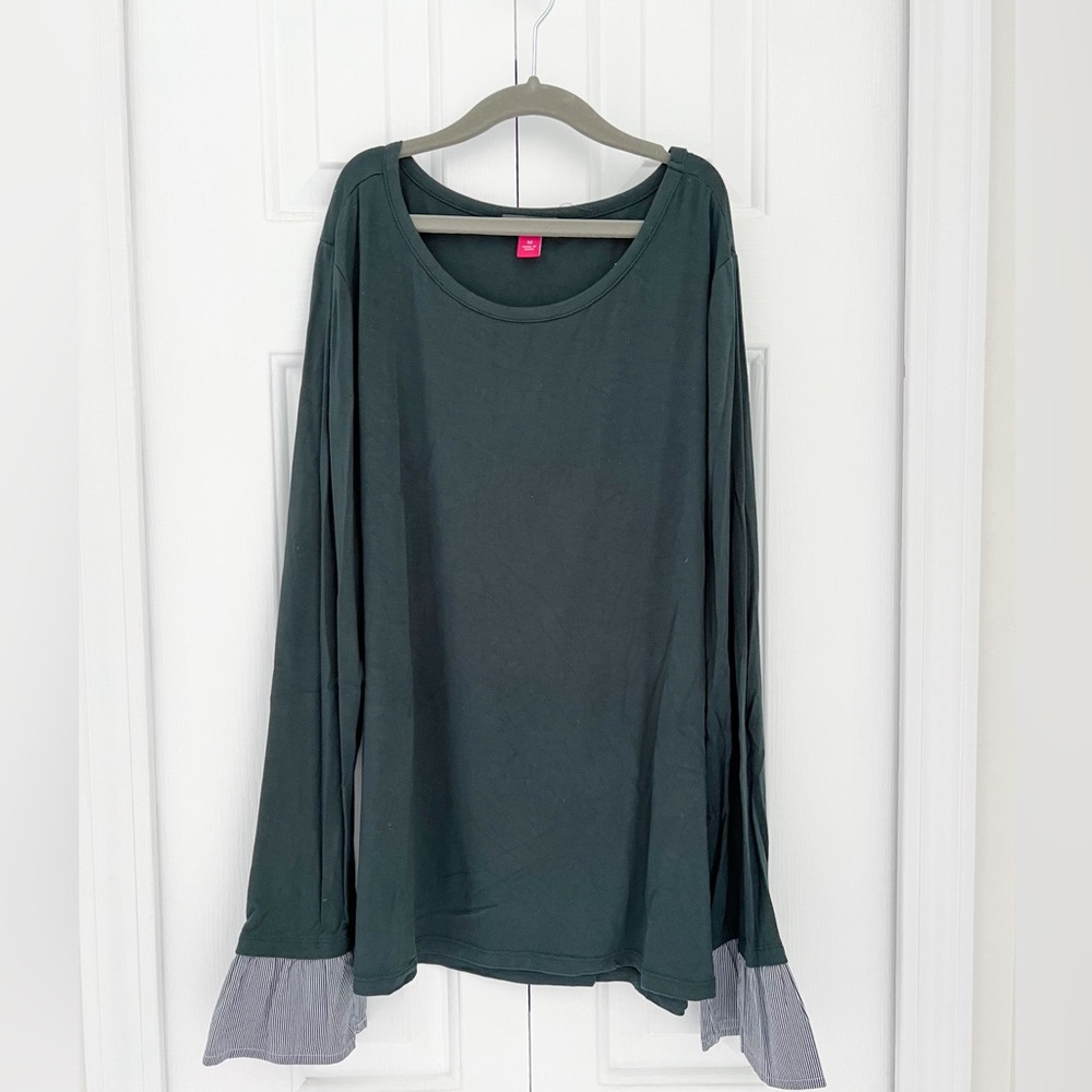 Vince Camuto ruffle sleeve top